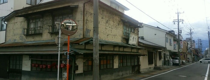 とりしん 本庄店 is one of Tempat yang Disukai Mika.