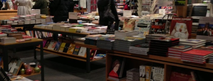 Posman Books is one of NY bookstores.
