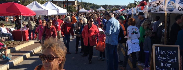 Taste Of Tucker is one of Lugares favoritos de Chester.