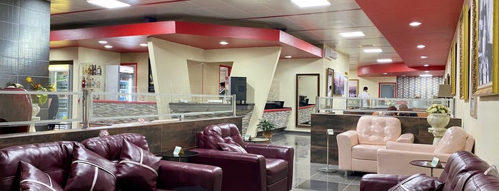 Salon VIP Elegante is one of Tempat yang Disukai Baruch.