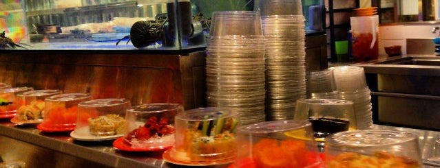 Sushi Tei is one of สถานที่ที่ Dimas ถูกใจ.
