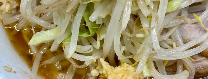 Ramen Jiro is one of ラーメン屋さん 二郎変.