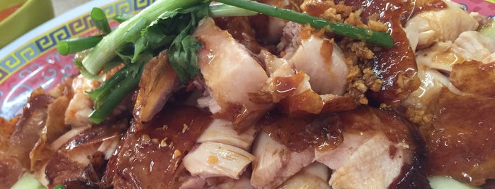 Wong Kee Chicken Rice 黄记鸡饭 is one of KL Cheap Eats.