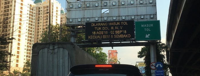 Gerbang Tol Podomoro is one of High Way / Road in Jakarta.