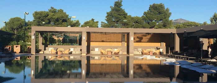 Tatoi Club Pool is one of Athens cafe/brunch.