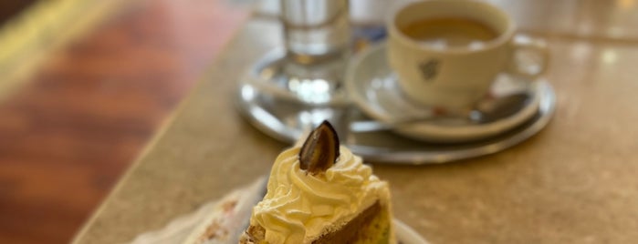 Cafe Getreidegasse is one of Salzburg.