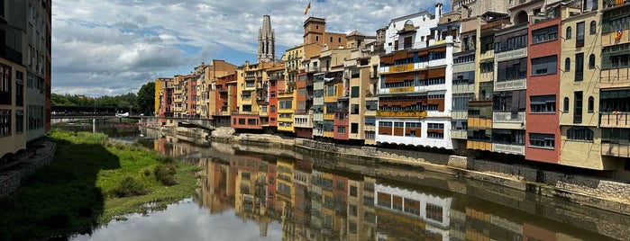 Pont de Sant Agustí is one of Bar Restaurante Village Girona.