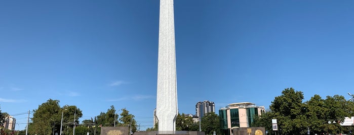Обелиск "Крылья Победы" / "Wings of  Victory" obelisk is one of Lugares favoritos de Victoriiа.