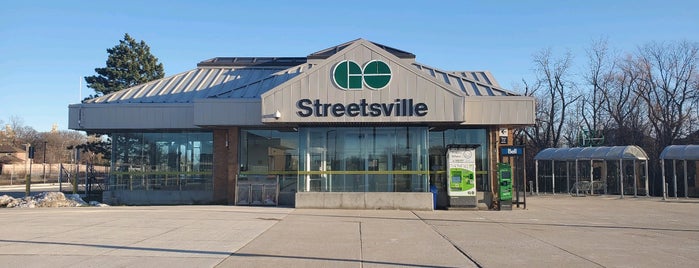 Streetsville GO Station is one of GO stations.