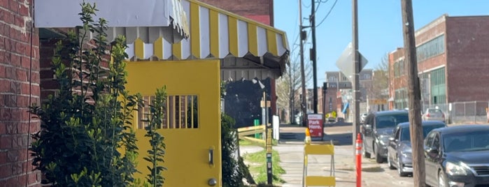 Gus’s World Famous Hot & Spicy Fried Chicken is one of The Fifth Floor's Favorite Lunch Spots.