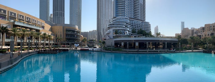 The Dubai Fountain is one of Tempat yang Disukai Bloggsy.