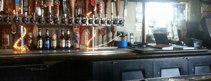 PCH Sports Bar & Grill is one of Craft Brew 2 the Max.