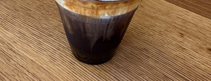 Maru Coffee is one of Lieux sauvegardés par Alena.