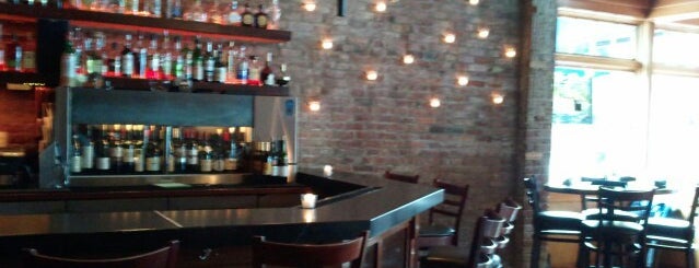 900 Wall Restaurant & Bar is one of Tempat yang Disimpan Colleen.