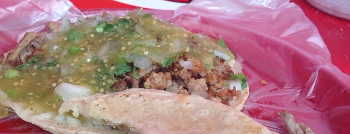 Tacos Yorch is one of Tempat yang Disukai Jorge.