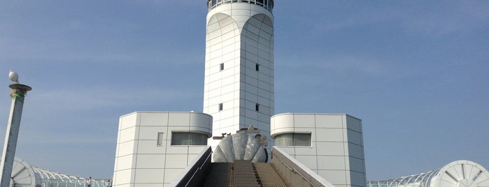 Yokohama-kou Sinbol-tower is one of YOKOHAMA.