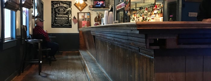 Lakeside Tavern is one of Julie's things to do.