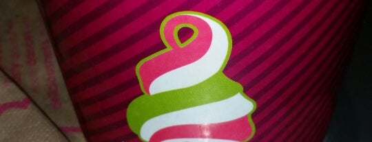 Menchie's is one of Justinさんのお気に入りスポット.