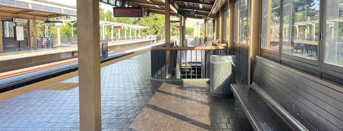 Hayward BART Station is one of Oh the places I go....