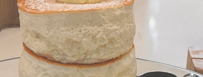 gram café & pancakes is one of BKK_Bakery, Desserts.