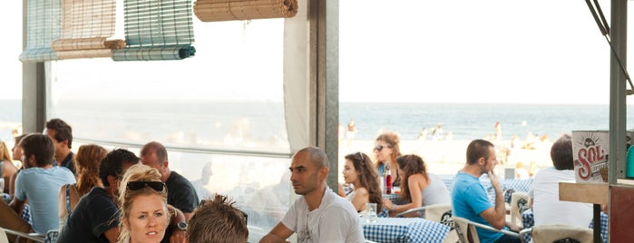 Blue Beach Bar is one of Barcelona.