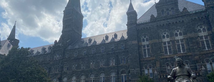 Medical and Dental Building, Georgetown University is one of Frequent Places.