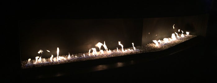 Fireside Bar & Lounge is one of С кальяном.