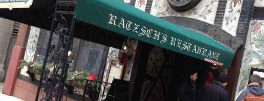 Karl Ratzsch's is one of Tempat yang Disukai Duane.