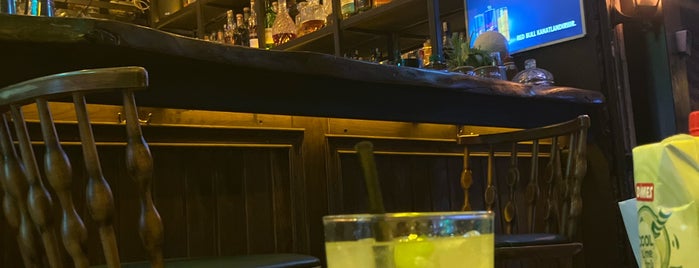 Fil Bar is one of istanbul gidilen secmece.