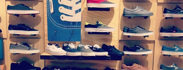 Vans Store is one of Antonio 님이 좋아한 장소.