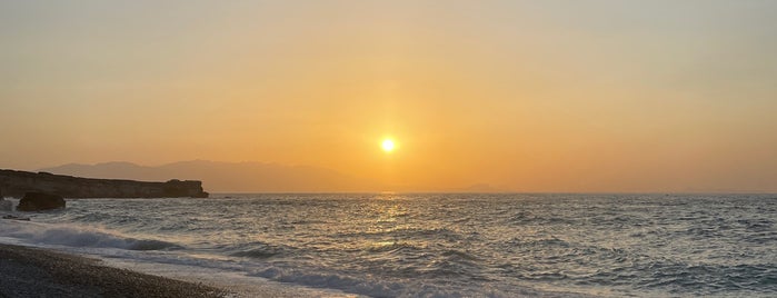 Geropotamos Beach is one of Надо сходить.