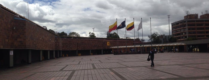 Terminal de Transporte de Bogotá is one of Nocturnando.