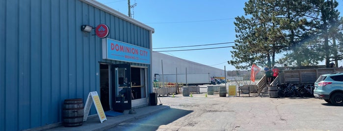 Dominion City Brewing Co is one of CAN Ottawa.