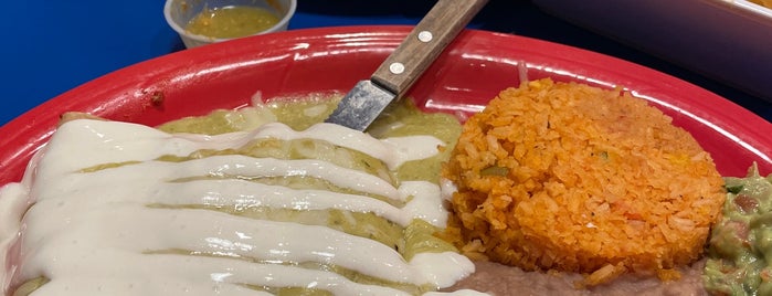 Tortas de Fuego Mexican Cuisine is one of Michael: сохраненные места.