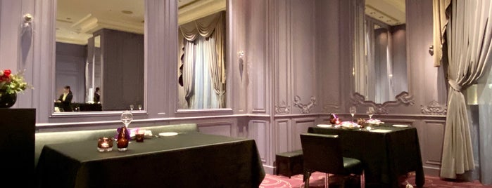 La Table de Joël Robuchon is one of GASTON.