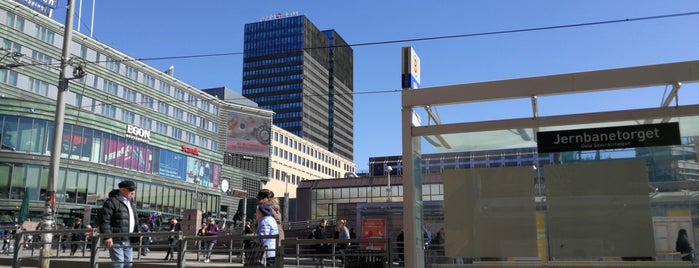 Jernbanetorget (B) is one of Outside the US.