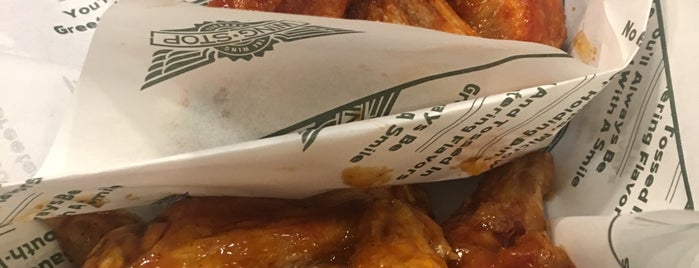 Wingstop is one of Orte, die Brady gefallen.