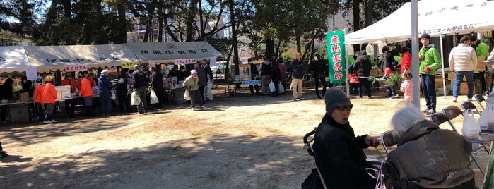 若宮八幡宮 is one of 足立区葛飾区江戸川区の行きたい神社.