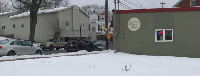 Something's Brewing Café is one of Lieux qui ont plu à Ian.