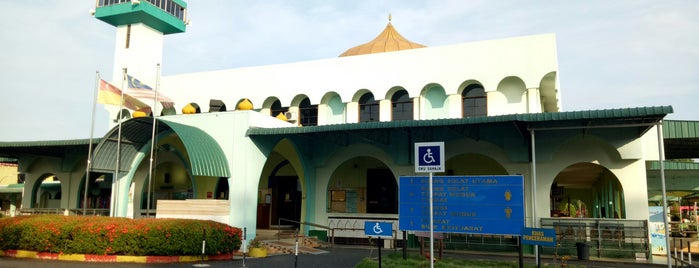 Masjid Jamek Sabak Bernam is one of Masjid & Surau,MY #6.