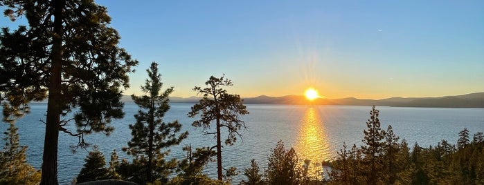 North Lake Tahoe is one of Bay area roadtrips.