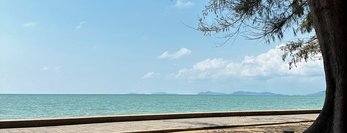 Phala Beach is one of ระยอง, เสม็ด.