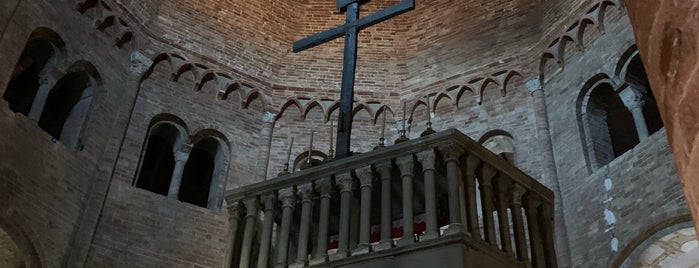 Basilica di Santo Stefano is one of Bologna.