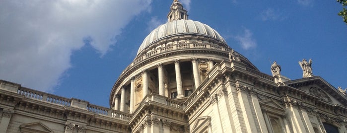 St. Pauls-Kathedrale is one of londres.