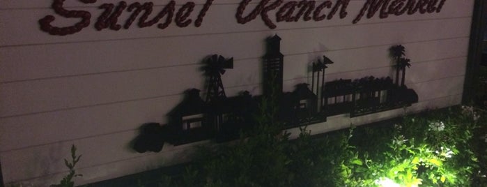 Sunset Ranch Market is one of Posti che sono piaciuti a Jeanine.