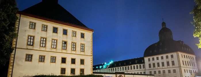 Schloss Friedenstein is one of Tempat yang Disimpan Torsten.