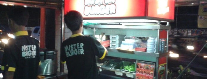 Mister Burger Seturan is one of Jogja Berhati NyamNyam 😋😜.