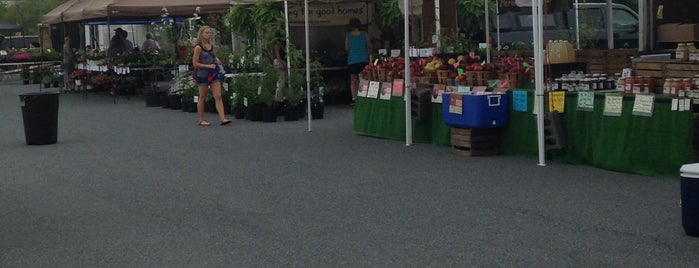 Harrisburg Farmer's Market is one of Central PA breweries, restaurants, and places 2 go.