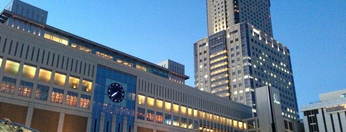 Sapporo Station is one of Tempat yang Disukai Jaered.