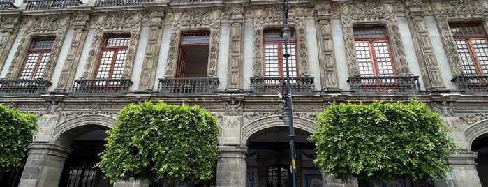 Antiguo Palacio del Ayuntamiento is one of DF.